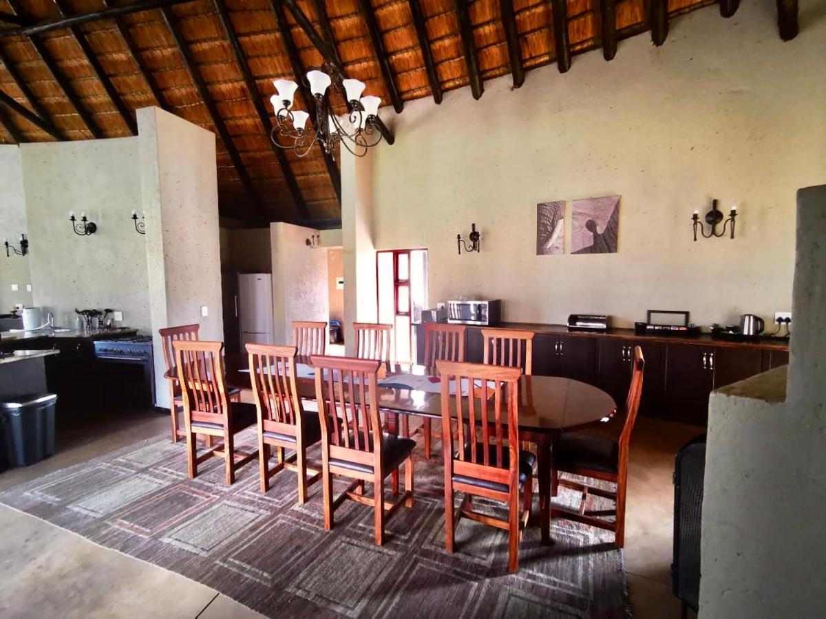 Kgorogoro Lodge Pilanesberg Exterior photo